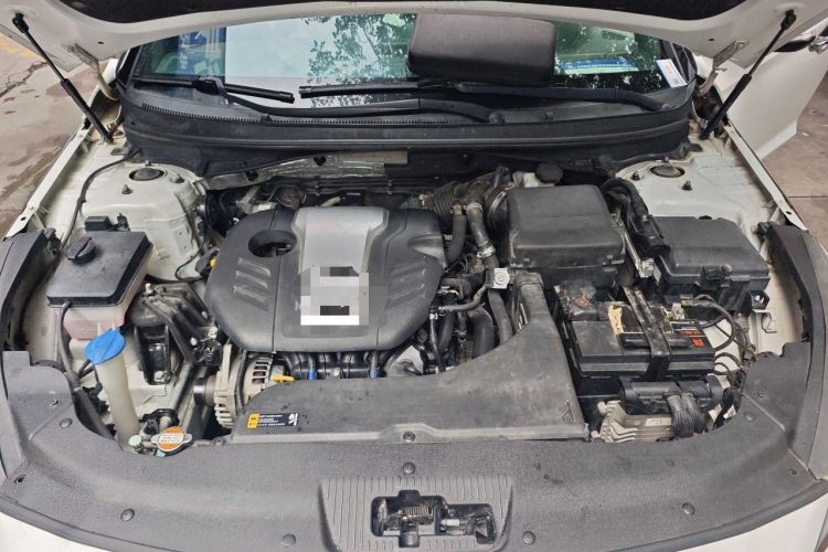 Used Hyundai Sonata 2015 1.6T DLX Prestige Model Engine Bay