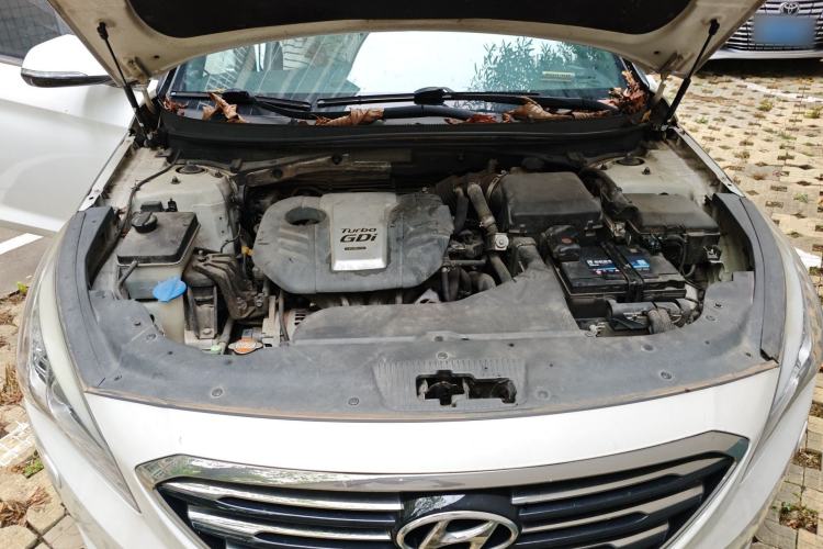 Used Hyundai Sonata 2015 1.6T DLX Prestige Model Engine Bay