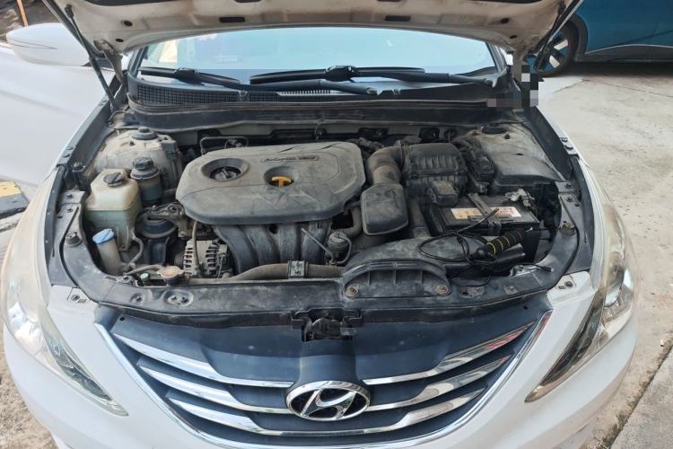 Used Hyundai Sonata 2015 Classic 2.0L Automatic Leading Edition Engine Bay
