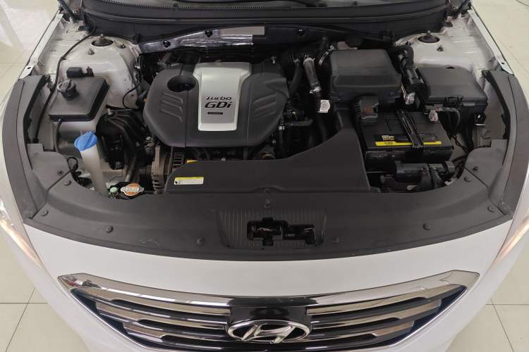 Used Hyundai Sonata 2015 1.6T GLX Advanced Model Engine Bay