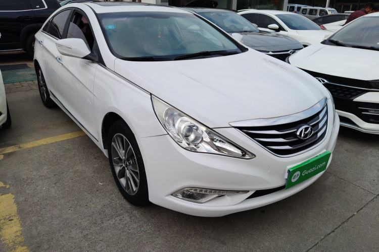 Used Hyundai Sonata 2015 Classic 2.0L Automatic Luxury Edition Exterior 1
