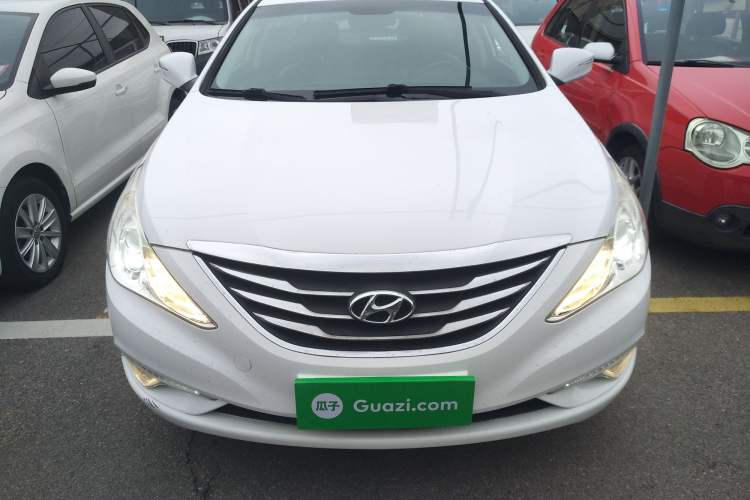 Used Hyundai Sonata 2015 Classic 2.0L Automatic Luxury Edition Exterior 1