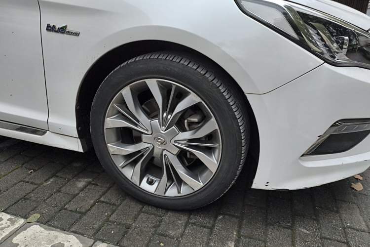 Used Hyundai Sonata 2015 1.6T GLX Advanced Model Exterior 1