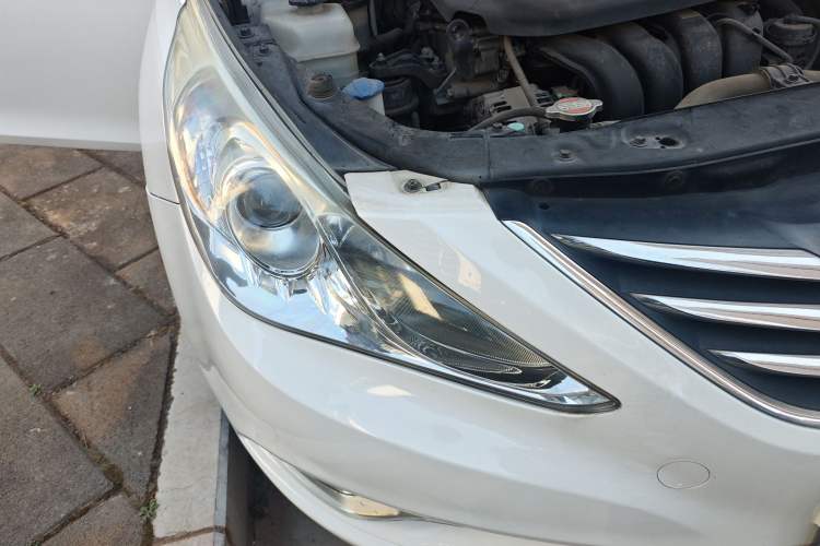 Used Hyundai Sonata 2015 Classic 2.0L Automatic Leading Edition Exterior 3