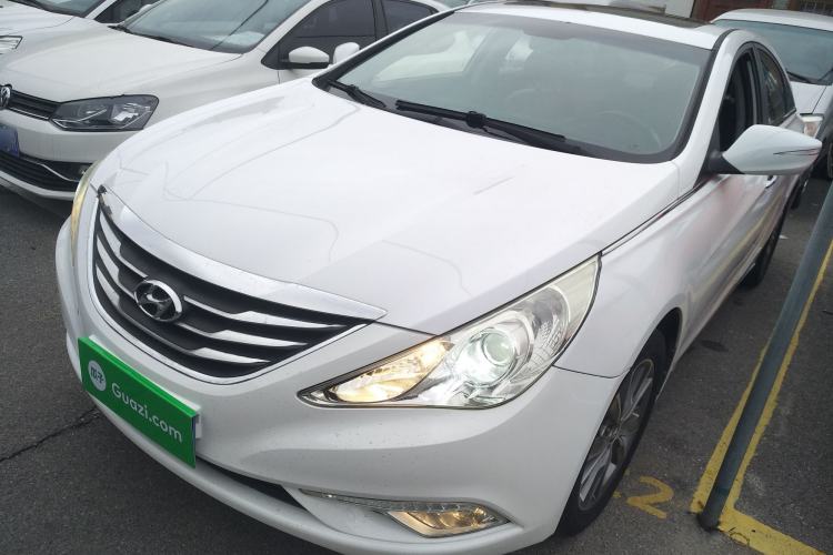 Used Hyundai Sonata 2015 Classic 2.0L Automatic Luxury Edition Exterior 3