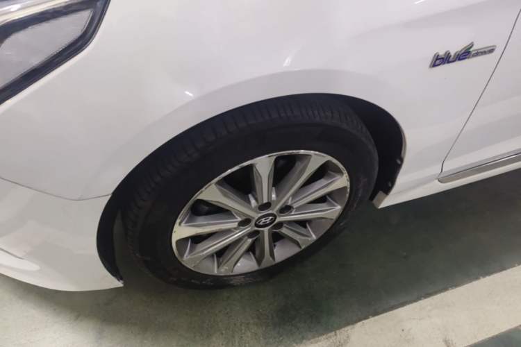 Used Hyundai Sonata 2015 1.6T GLS Smart Model Exterior 4