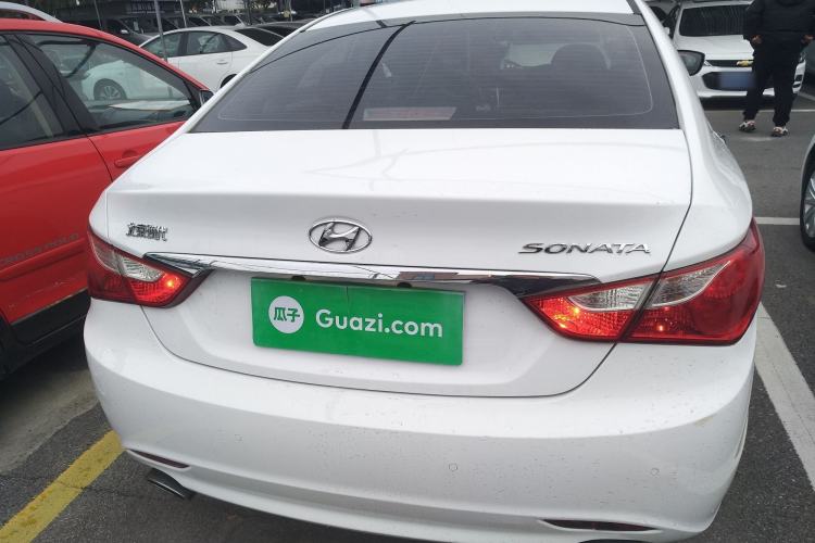 Used Hyundai Sonata 2015 Classic 2.0L Automatic Luxury Edition Exterior 4