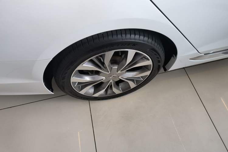 Used Hyundai Sonata 2015 1.6T DLX Prestige Model Exterior 5