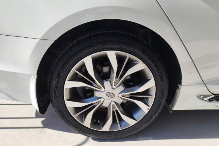 Used Hyundai Sonata 2015 1.6T GLX Advanced Model Exterior 5