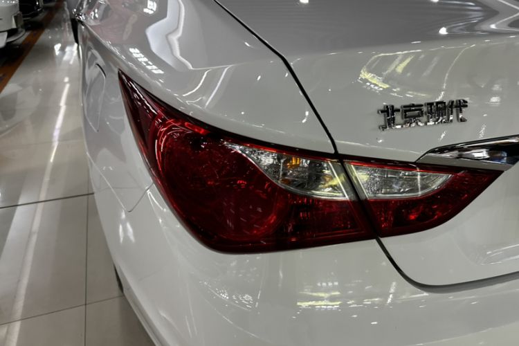 Used Hyundai Sonata 2015 Classic 2.0L Automatic Luxury Edition Exterior 7