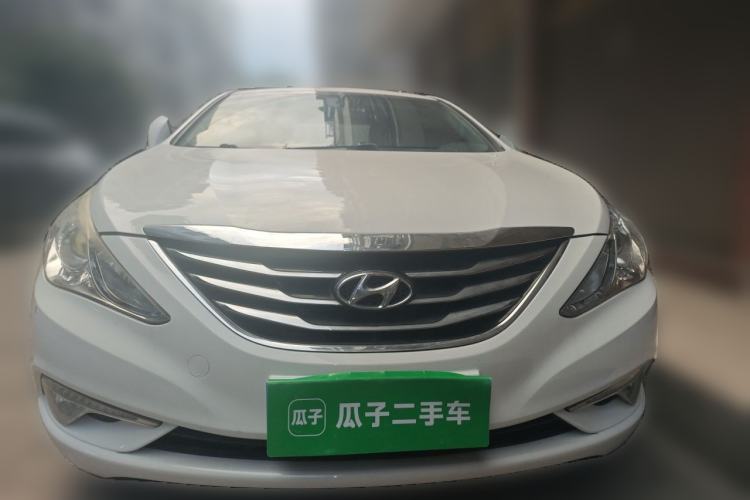 Used Hyundai Sonata 2015 Classic 2.0L Automatic Luxury Edition Front