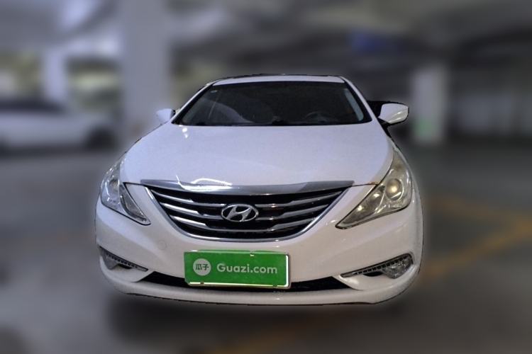 Used Hyundai Sonata 2015 Classic 2.0L Automatic Luxury Edition Front
