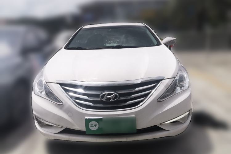 Used Hyundai Sonata 2015 Classic 2.0L Automatic Luxury Edition Front