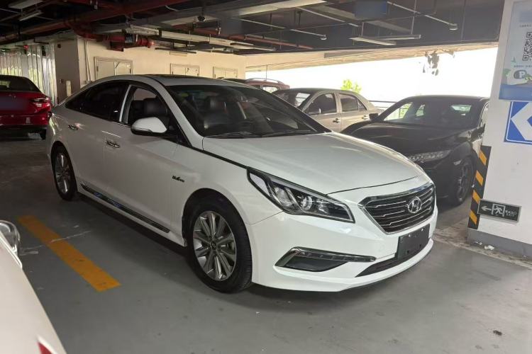 Used Hyundai Sonata 2015 1.6T GLS Smart Model Front Right 45 Deg