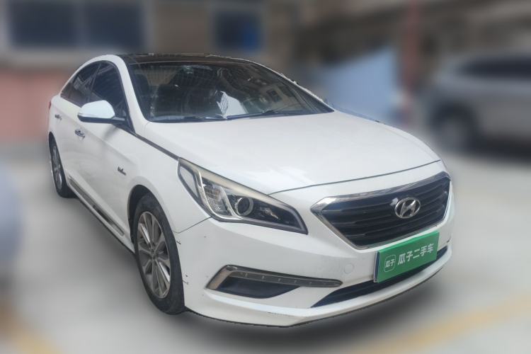 Used Hyundai Sonata 2015 1.6T GLS Smart Model Front Right 45 Deg