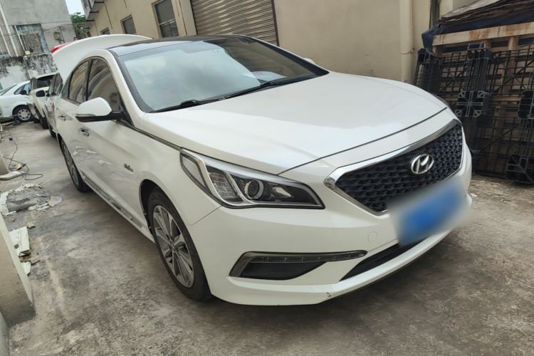 Used Hyundai Sonata 2015 1.6T GLS Smart Model Front Right 45 Deg