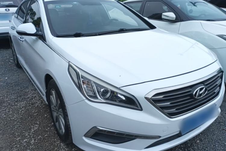 Used Hyundai Sonata 2015 1.6T GLS Smart Model Front Right 45 Deg