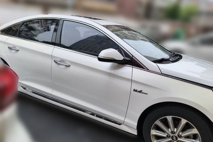Used Hyundai Sonata 2015 1.6T GLS Smart Model Front Right 45 Deg