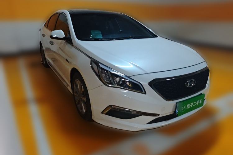 Used Hyundai Sonata 2015 1.6T GLS Smart Model Front Right 45 Deg