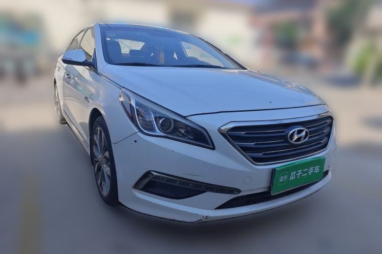 Used Hyundai Sonata 2015 1.6T GLX Advanced Model Front Right 45 Deg