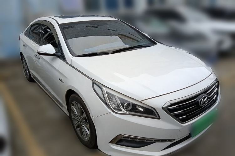 Used Hyundai Sonata 2015 1.6T GLS Smart Model Front Right 45 Deg