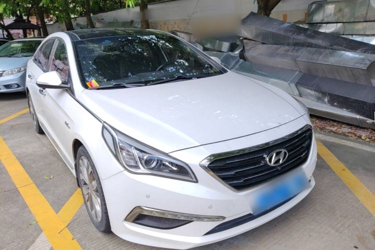 Used Hyundai Sonata 2015 1.6T GLX Advanced Model Front Right 45 Deg