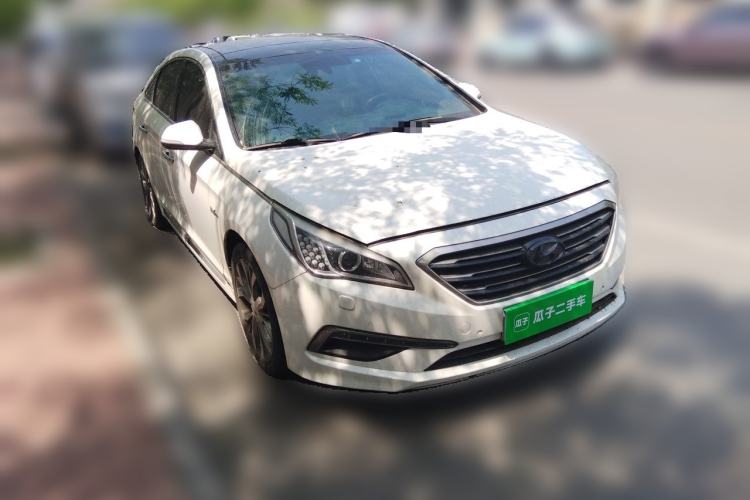 Used Hyundai Sonata 2015 1.6T DLX Prestige Model Front Right 45 Deg
