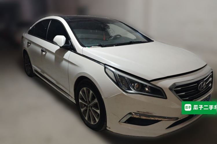 Used Hyundai Sonata 2015 1.6T GLS Smart Model Front Right 45 Deg