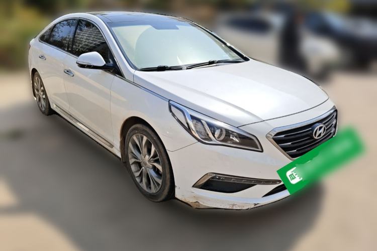 Used Hyundai Sonata 2015 1.6T GLX Advanced Model Front Right 45 Deg