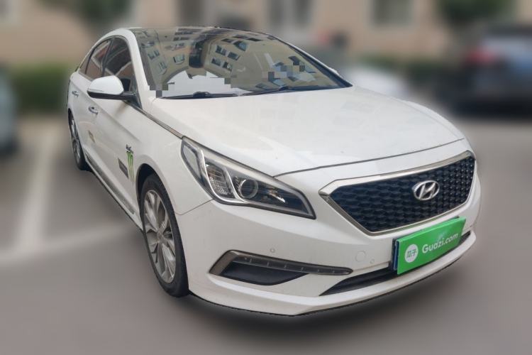 Used Hyundai Sonata 2015 1.6T GLX Advanced Model Front Right 45 Deg