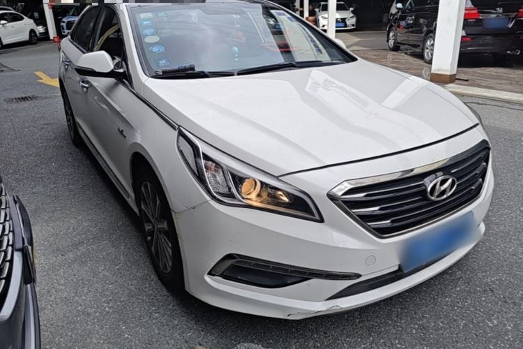 Used Hyundai Sonata 2015 1.6T GLS Smart Model Front Right 45 Deg
