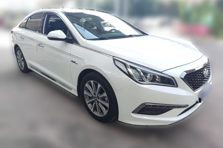 Used Hyundai Sonata 2015 1.6T GLS Smart Model Front Right 45 Deg