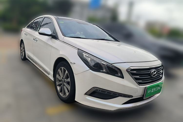 Used Hyundai Sonata 2015 1.6T GLS Smart Model Front Right 45 Deg
