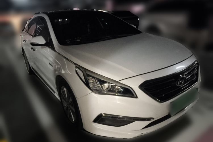 Used Hyundai Sonata 2015 1.6T GLS Smart Model Front Right 45 Deg