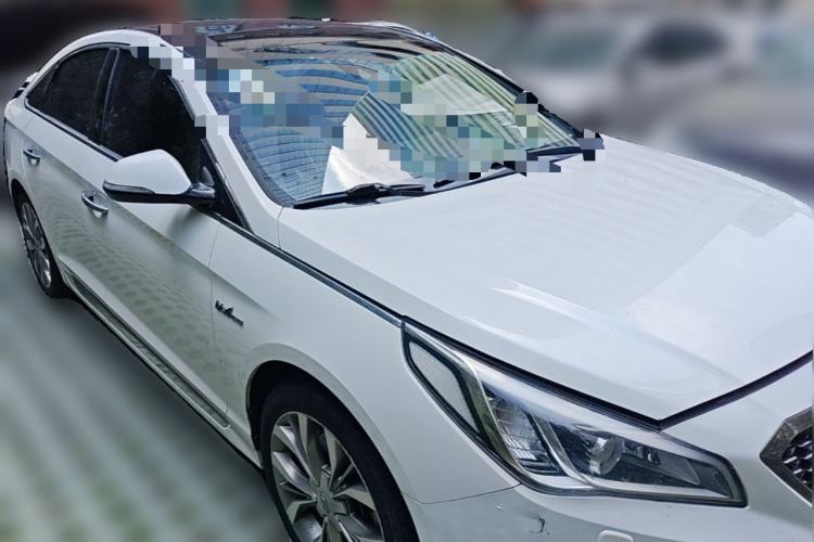 Used Hyundai Sonata 2015 1.6T DLX Prestige Model Front Right 45 Deg