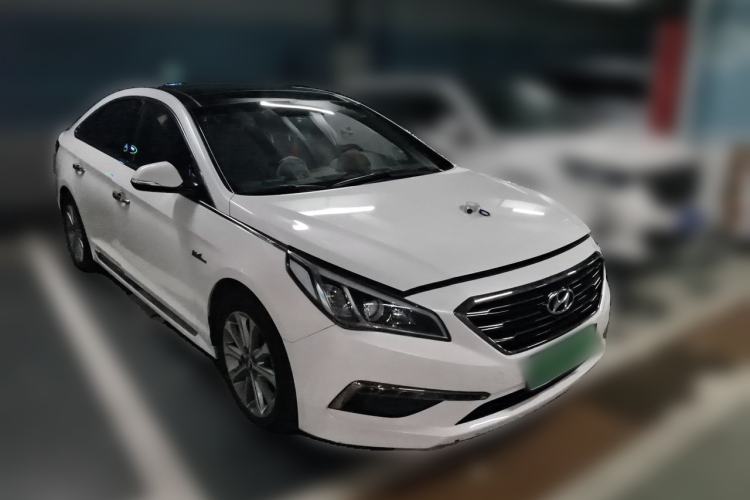 Used Hyundai Sonata 2015 1.6T GLS Smart Model Front Right 45 Deg