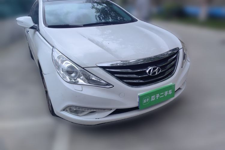 Used Hyundai Sonata 2015 Classic 2.4L Automatic Luxury Version China V Standard Front Right 45 Deg