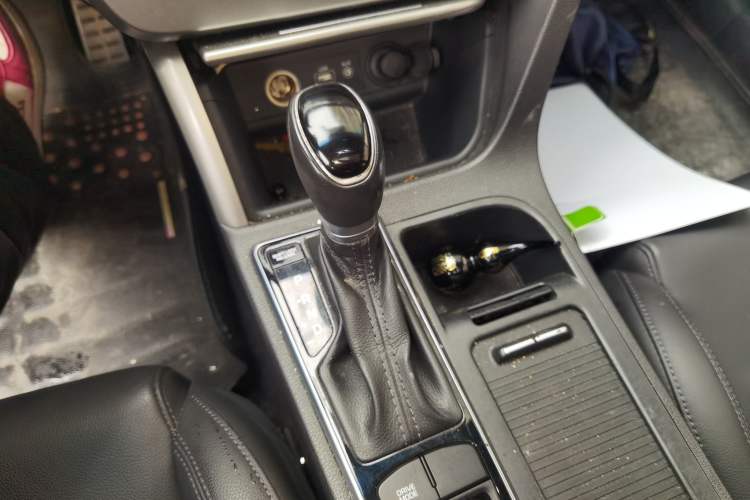Used Hyundai Sonata 2015 1.6T GS Fashion Edition Gear Lever