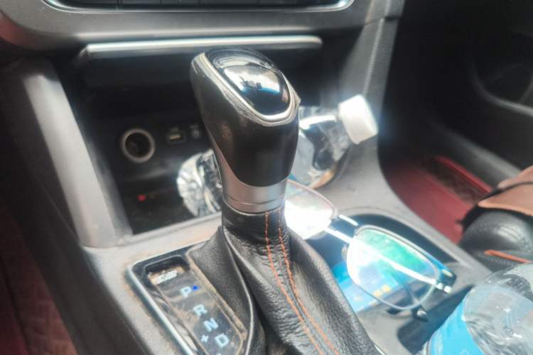 Used Hyundai Sonata 2015 1.6T GLS Smart Model Gear Lever
