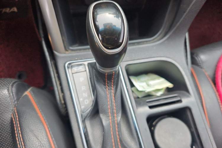 Used Hyundai Sonata 2015 1.6T GLX Advanced Model Gear Lever