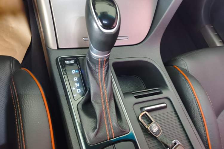 Used Hyundai Sonata 2015 1.6T GLS Smart Model Gear Lever