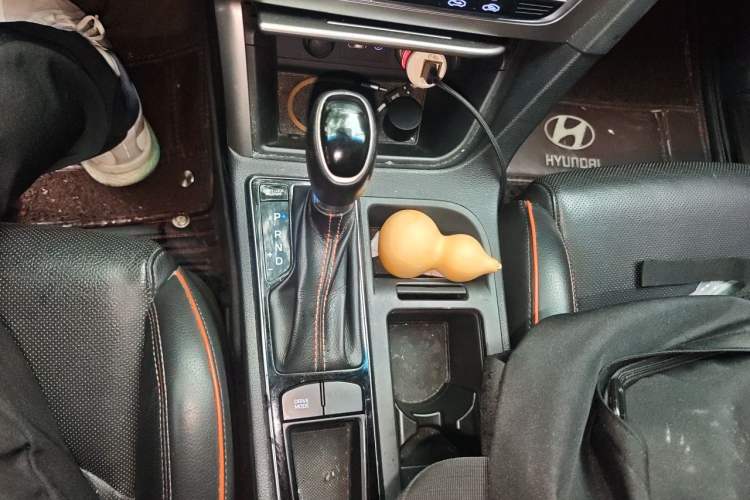Used Hyundai Sonata 2015 1.6T GLS Smart Model Gear Lever