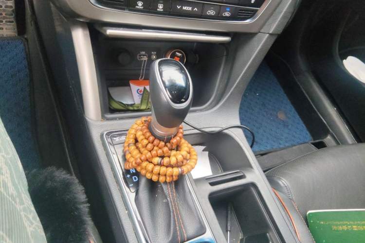 Used Hyundai Sonata 2015 1.6T GLS Smart Model Gear Lever