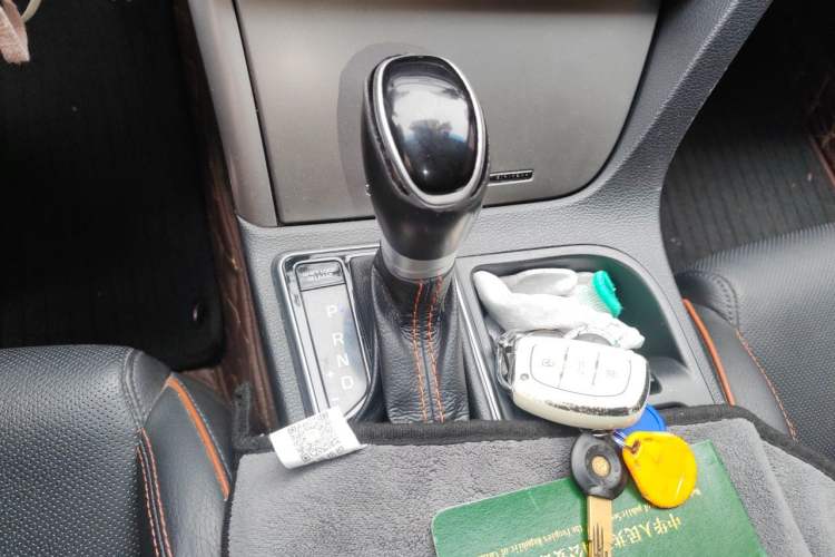 Used Hyundai Sonata 2015 1.6T GLS Smart Model Gear Lever