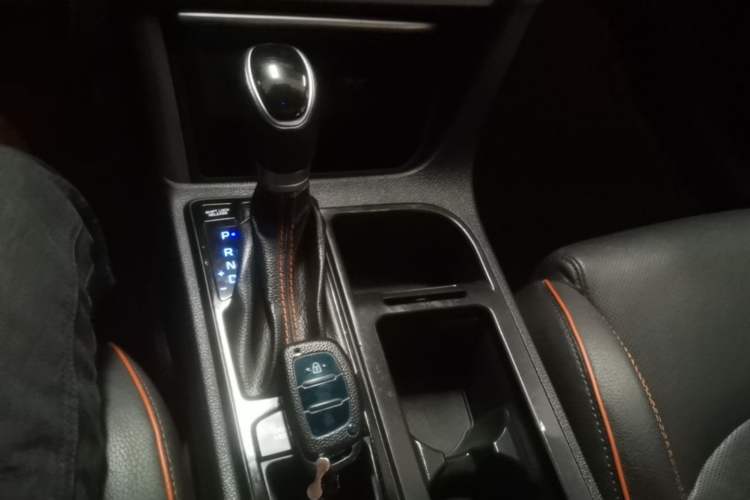 Used Hyundai Sonata 2015 1.6T GLS Smart Model Gear Lever