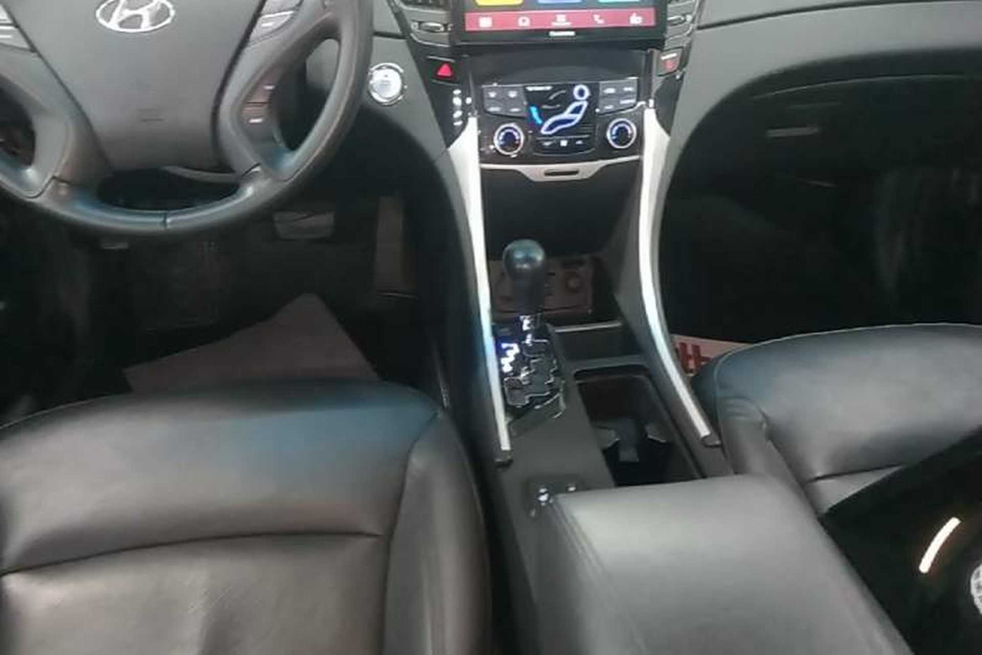 Used Hyundai Sonata 2015 Classic 2.4L Automatic Leading Edition China IV Standard Gear Lever