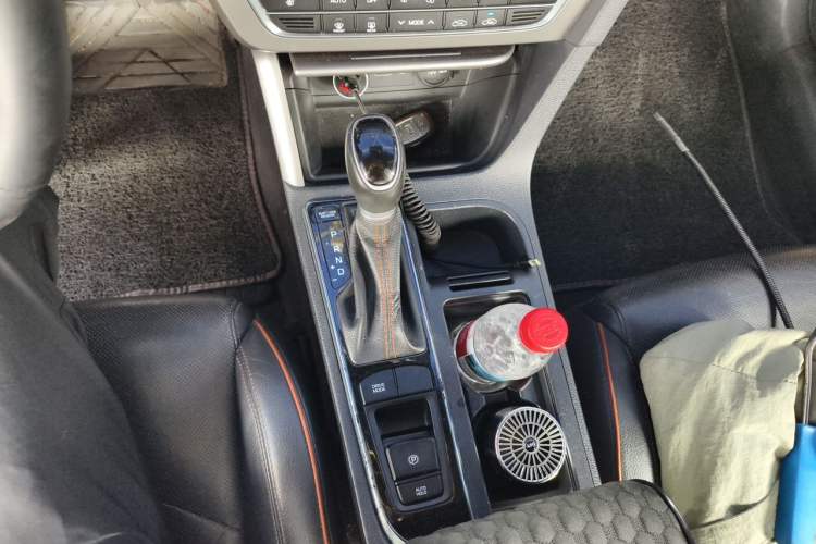 Used Hyundai Sonata 2015 1.6T GLX Advanced Model Gear Lever