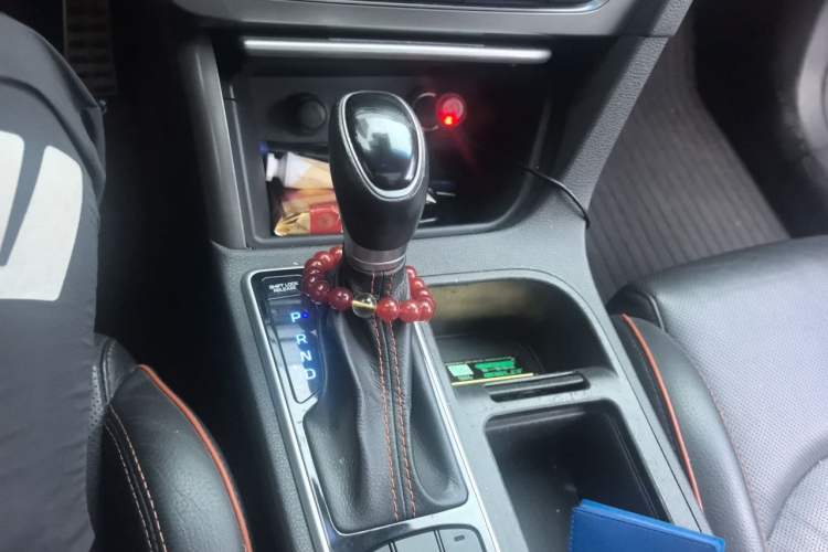 Used Hyundai Sonata 2015 1.6T DLX Prestige Model Gear Lever