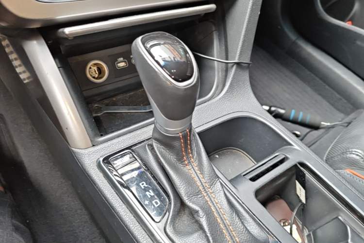 Used Hyundai Sonata 2015 1.6T GLS Smart Model Gear Lever
