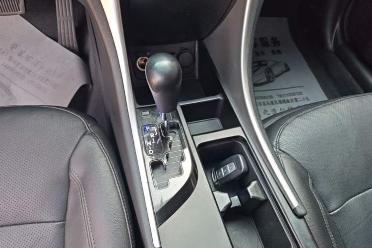 Used Hyundai Sonata 2015 Classic 2.4L Automatic Leading Edition China V Standard Gear Lever
